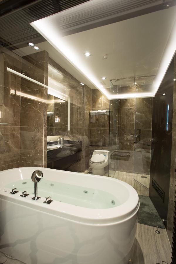 Chiang Mai Night Market Super Large Luxurious 3-Bedroom Hotel-Style Condo Εξωτερικό φωτογραφία